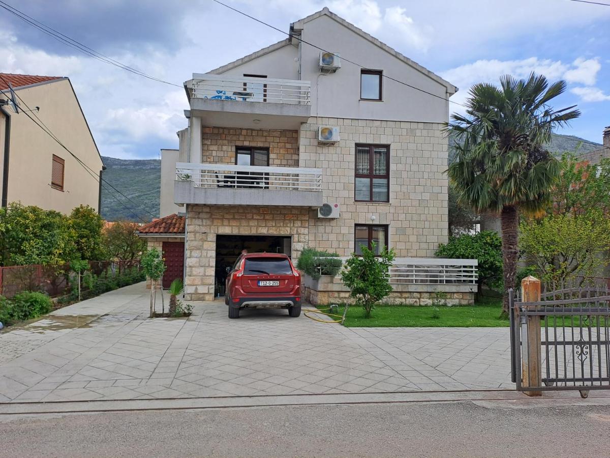Apartmani Amira Требине Екстериор снимка